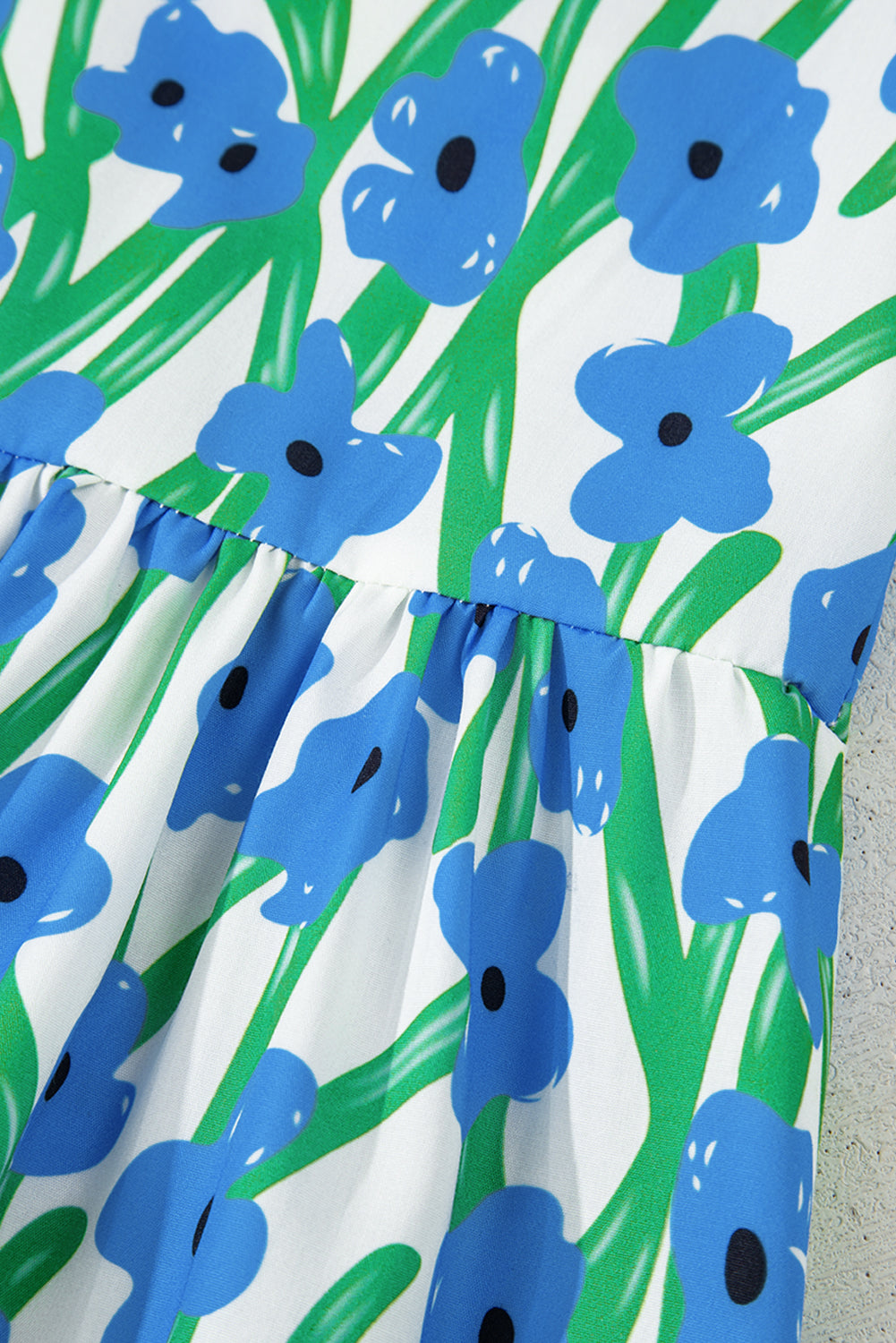 Long dress with floral print 