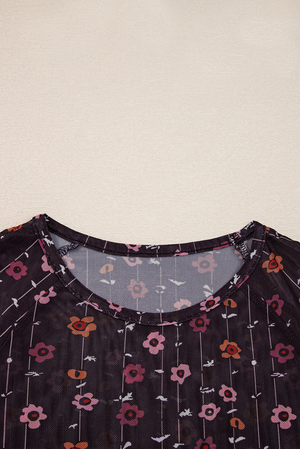 Мрежесто боди с принт на цветя