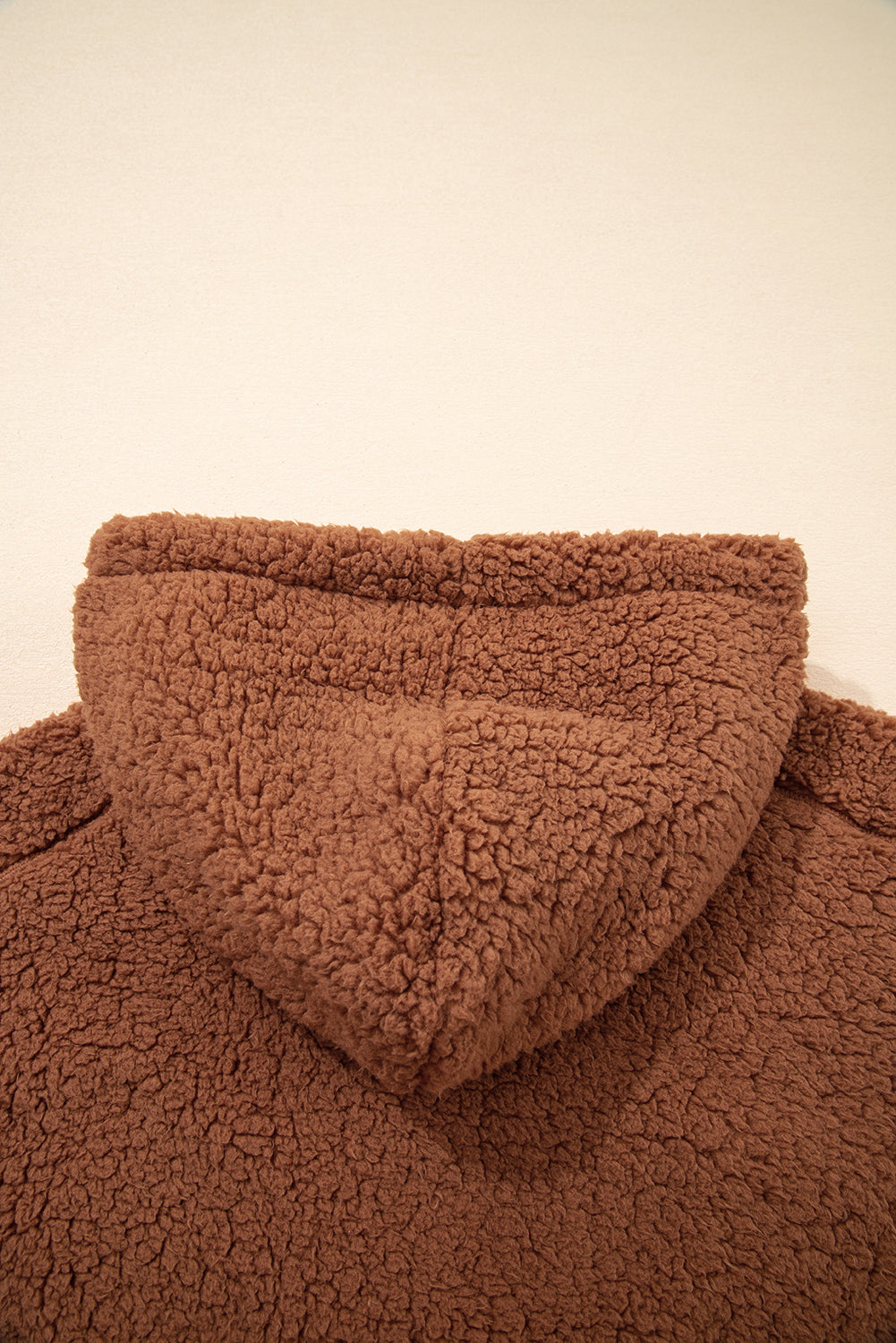 Пухкаво яке с качулка