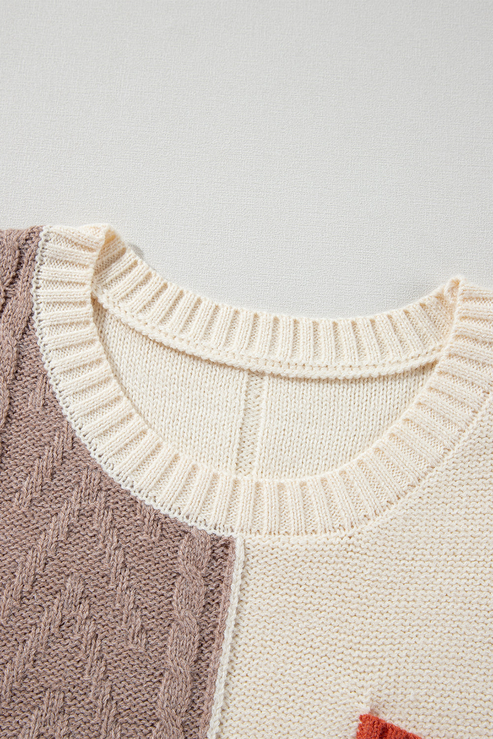 Sweater with pocket 