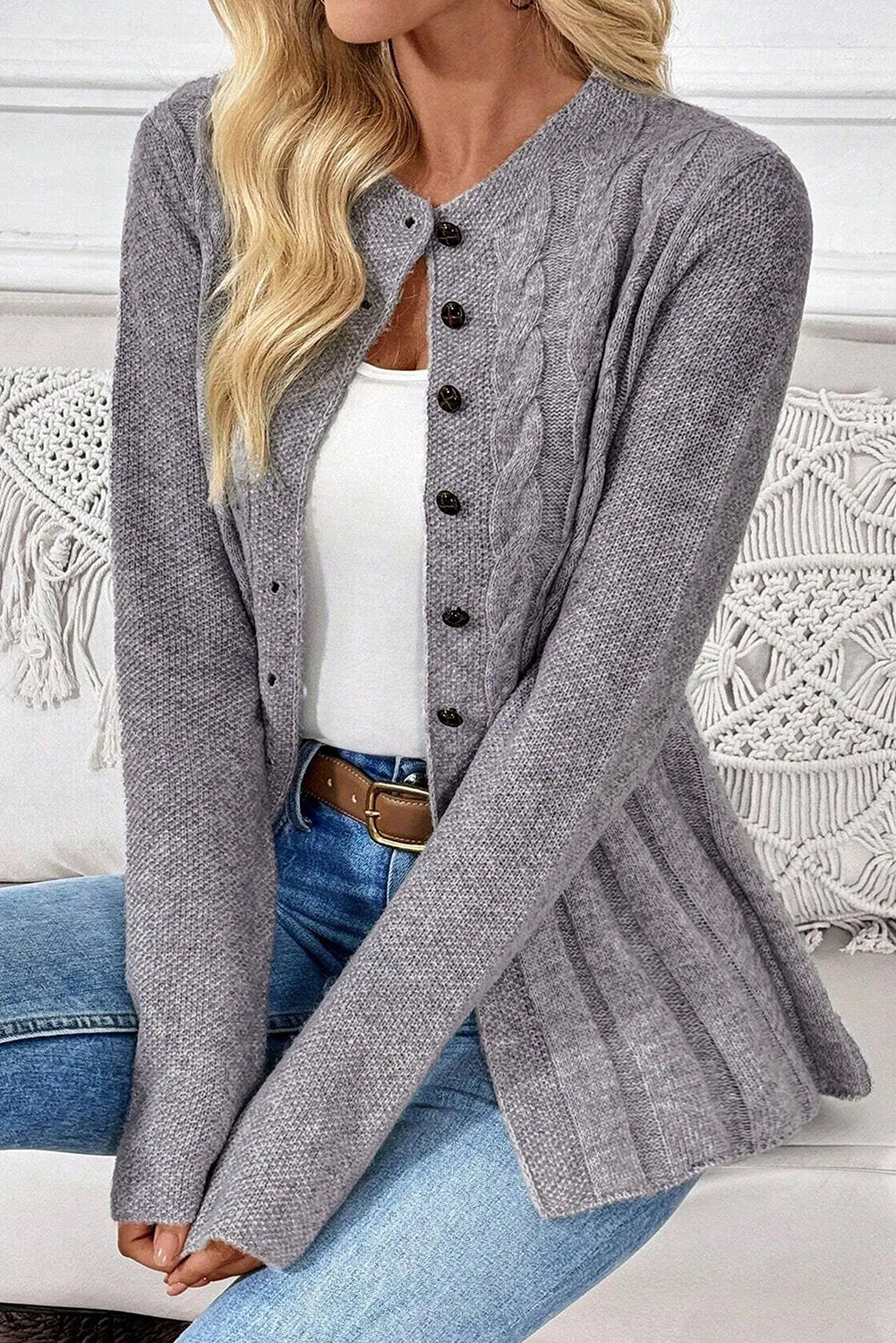 Buttoned cardigan 