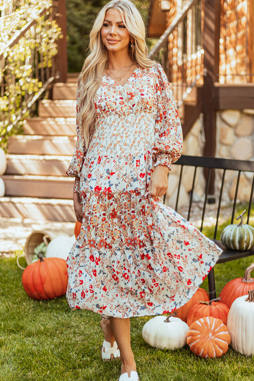 Long dress with floral print 