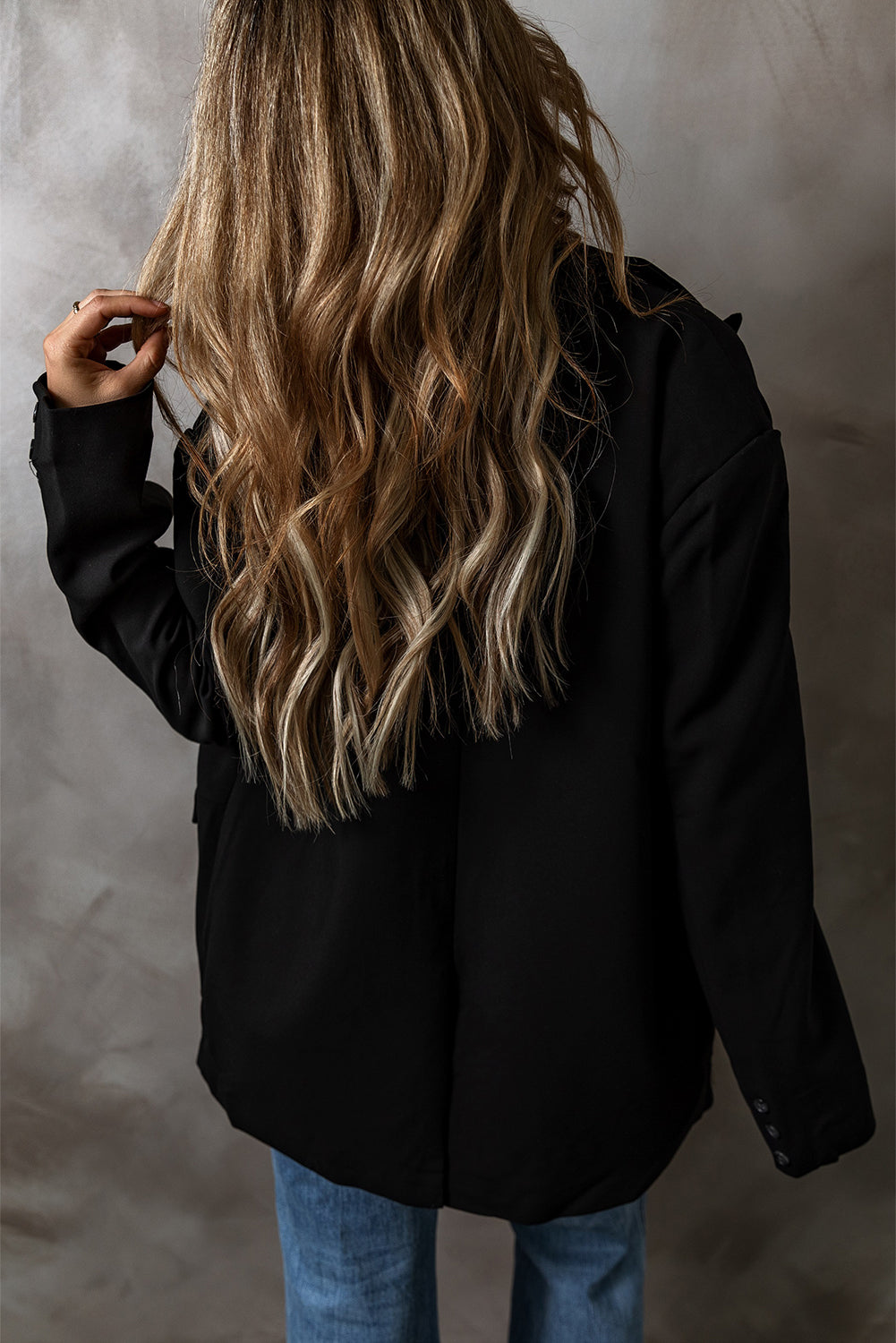 Jacket with lapel