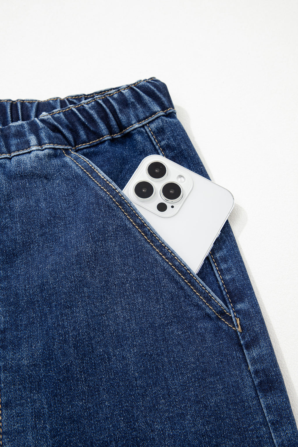 Дънки с ластична талия