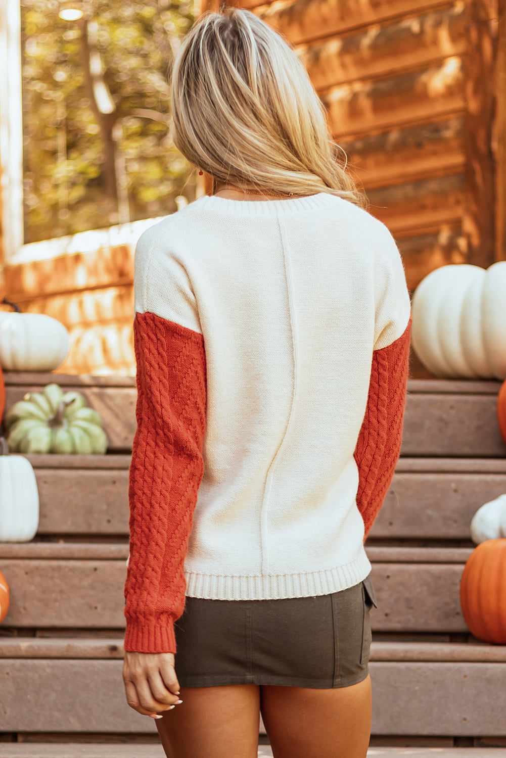 Sweater with pocket 