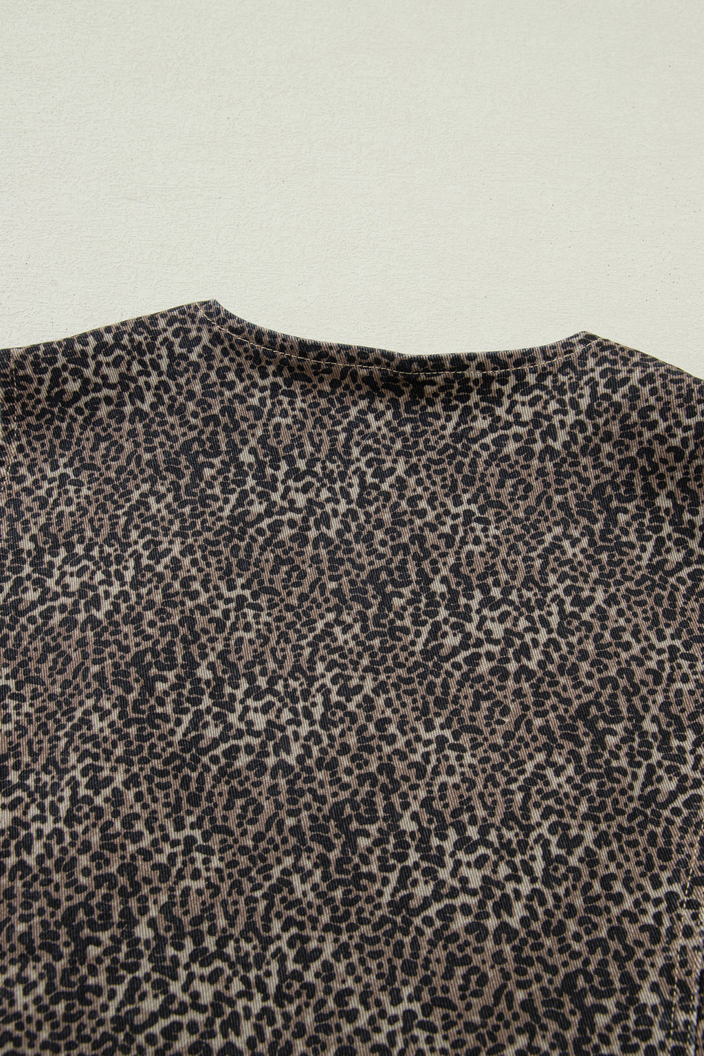 Дънков елек с леопардов принт