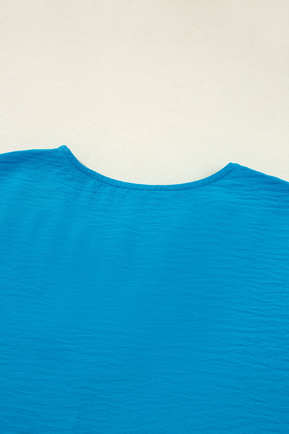 Блуза с V-образно деколте