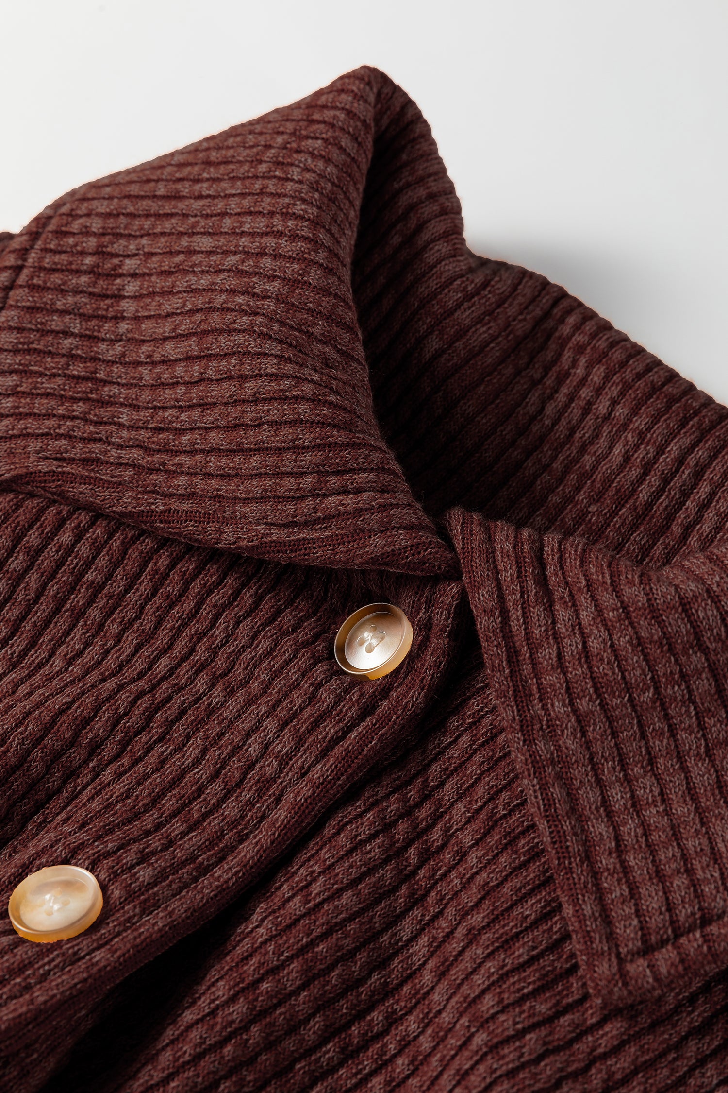 Риза тип яке (shacket)