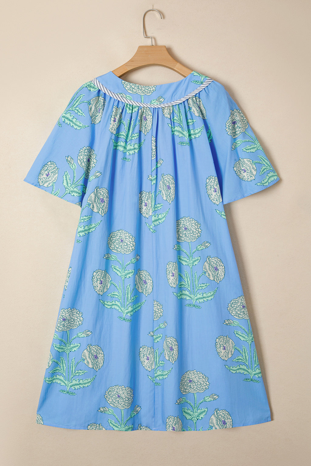 Рокля макси размери със син флорален десен - изглед отзад