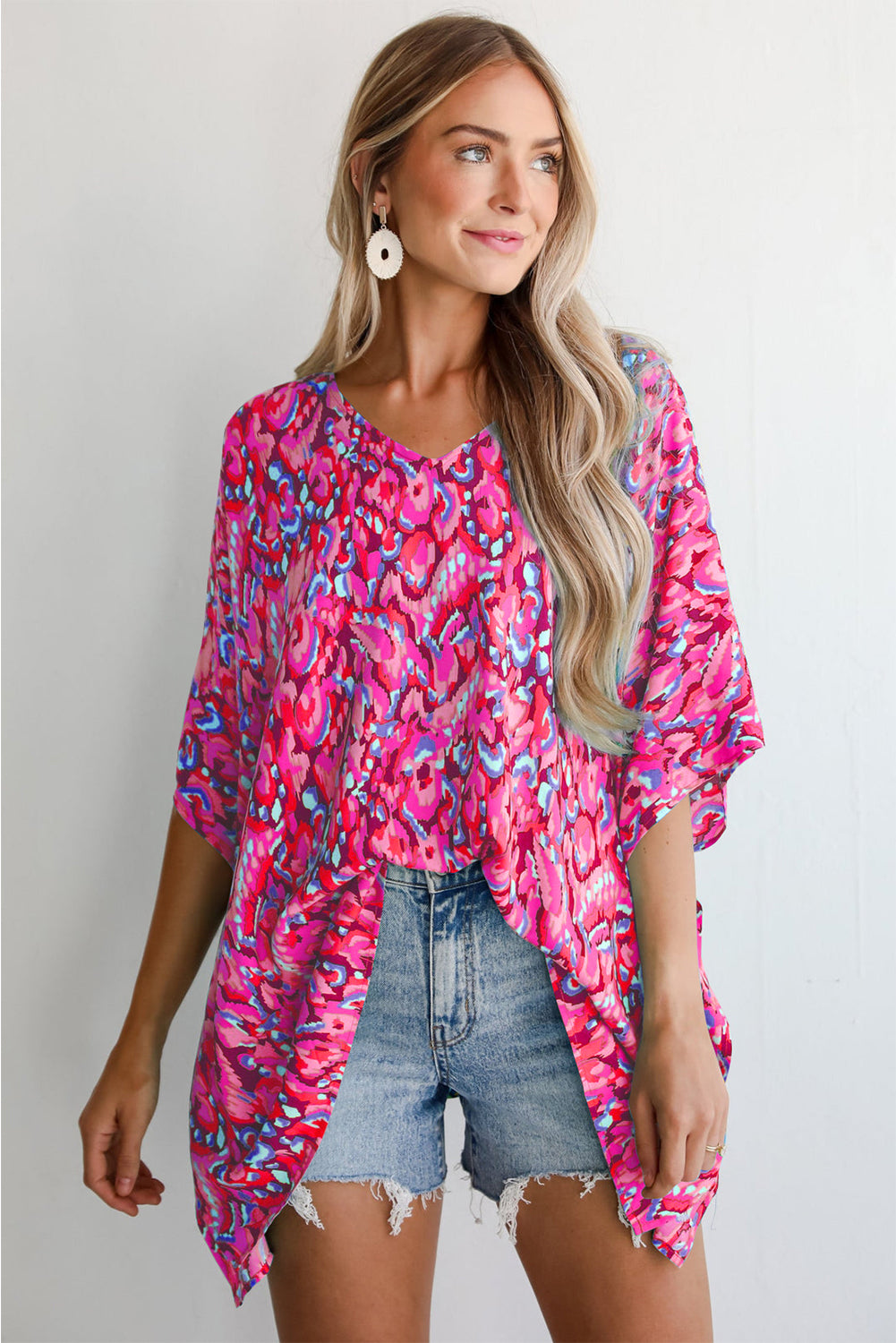 Loose tunic-type blouse 