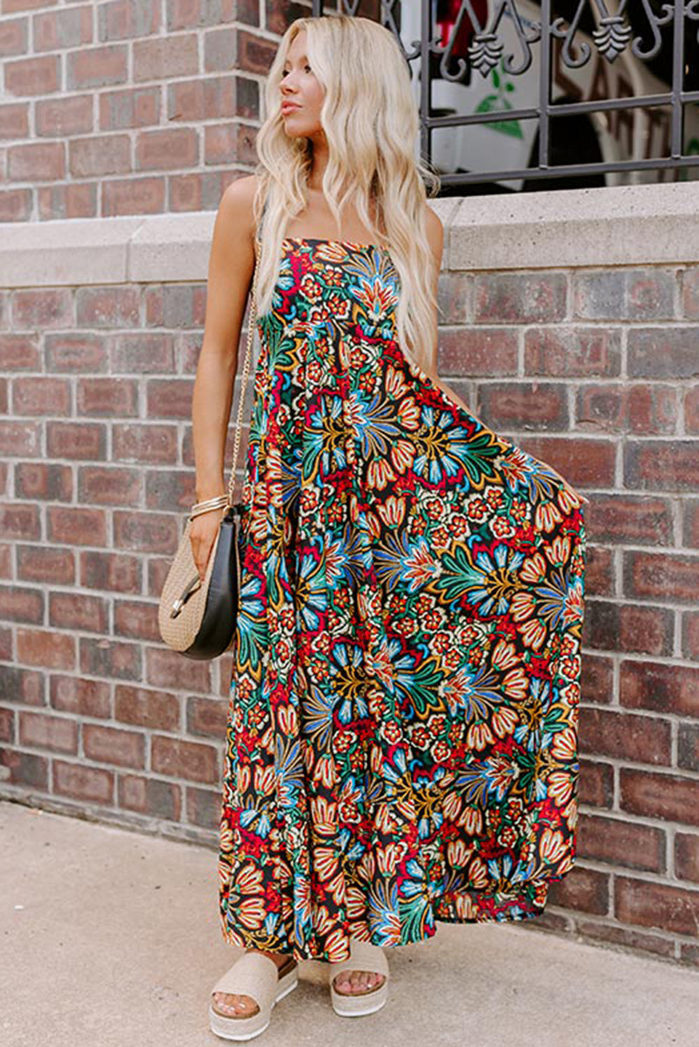 Long dress with floral print 