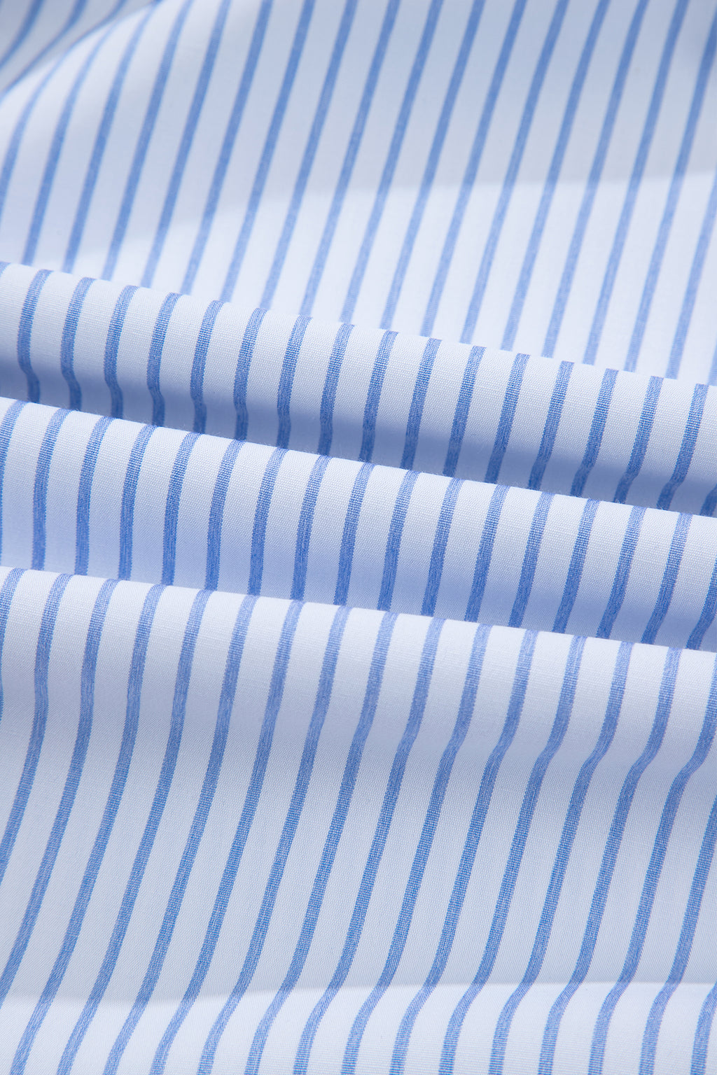 Риза с бродерия