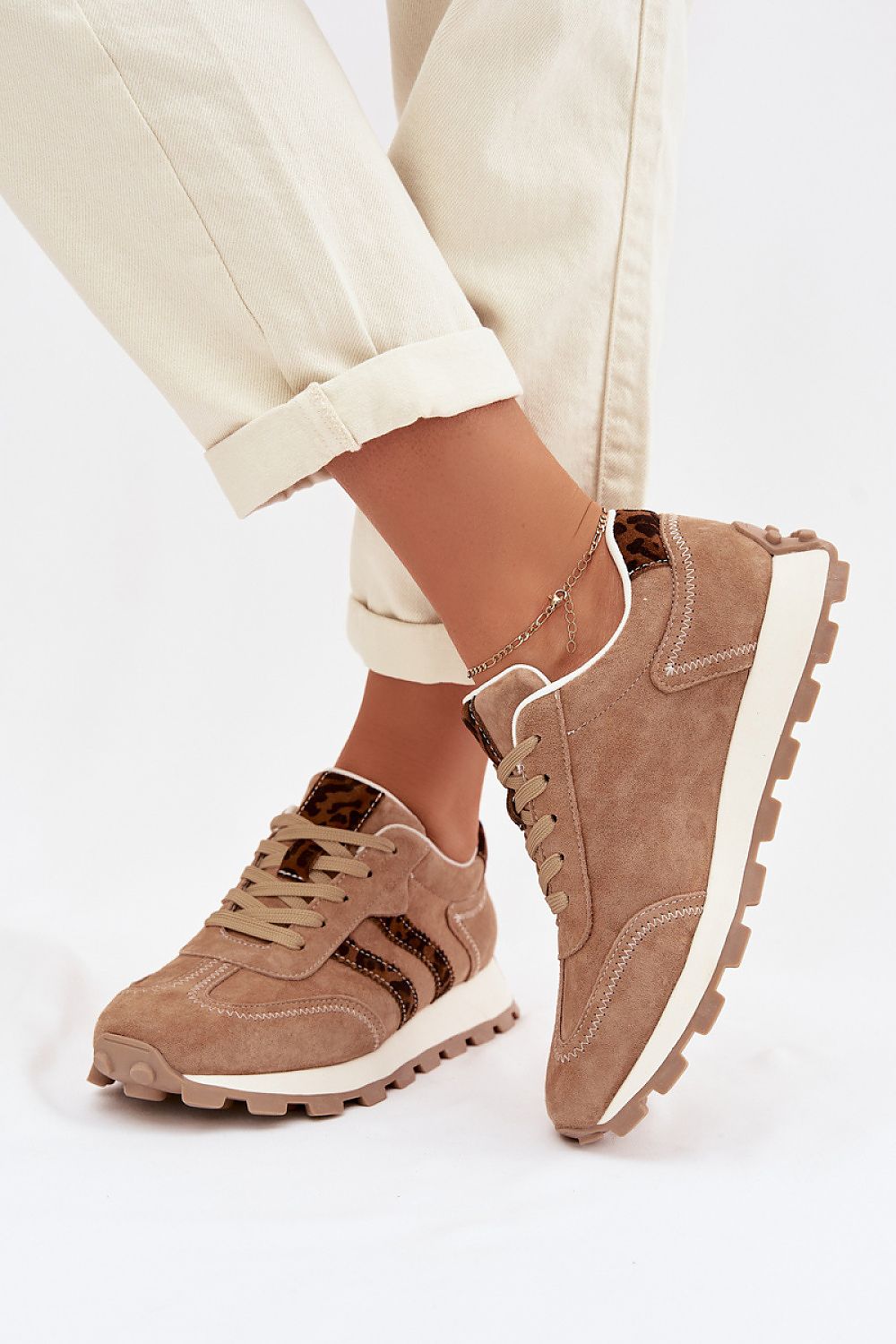 Дамски маратонки на платформа с леопардов детайл