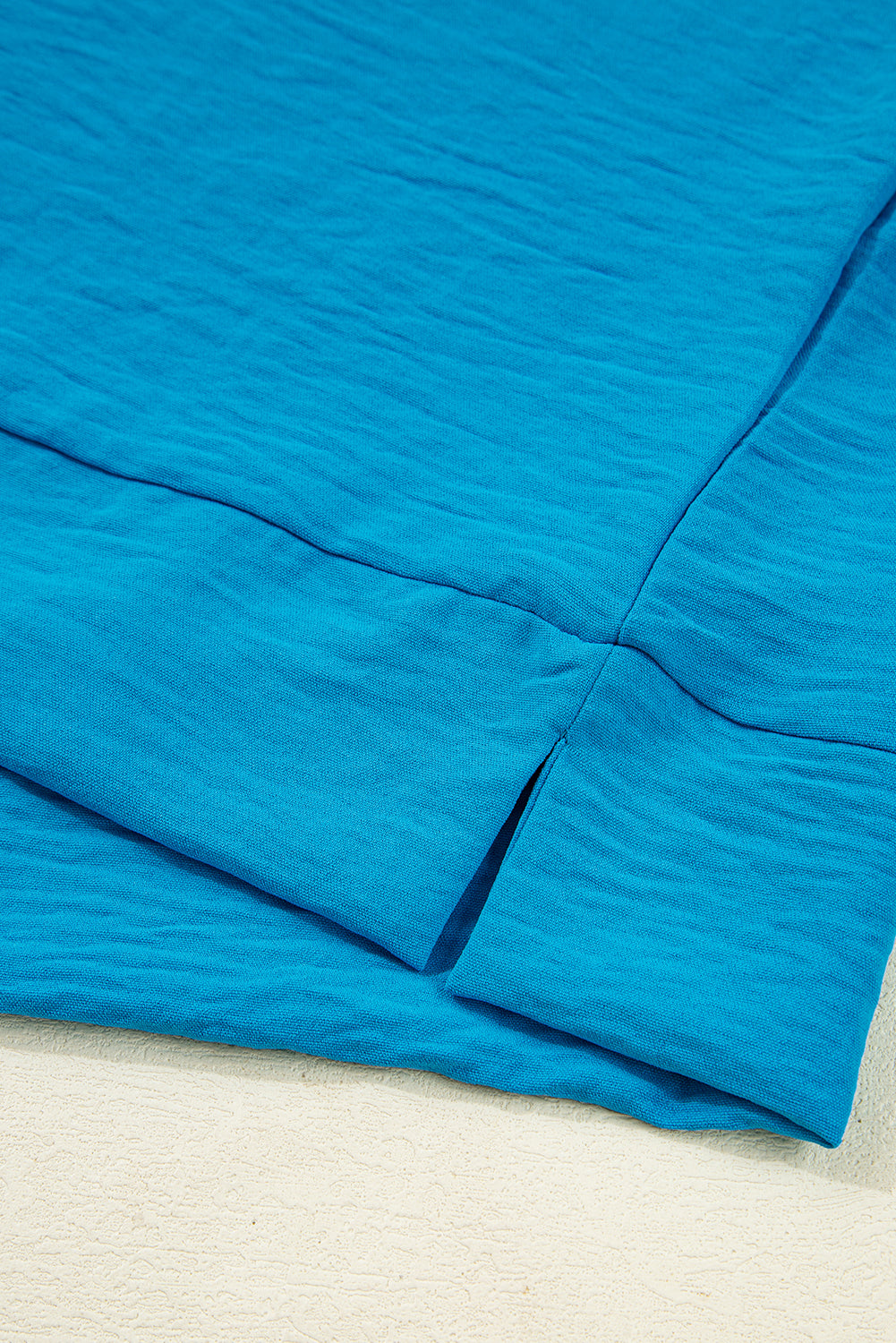 Блуза с V-образно деколте