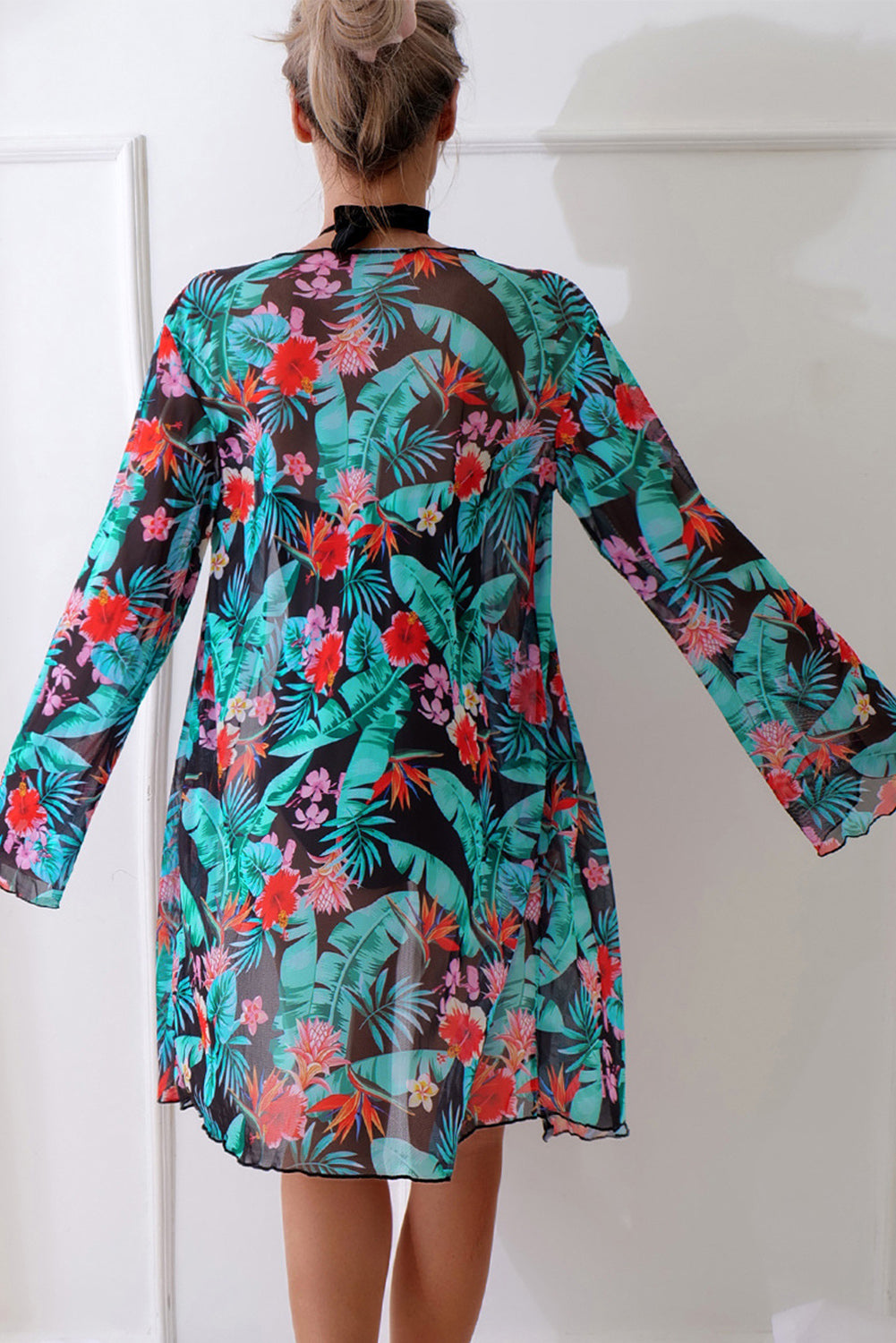 Set - one-piece swimsuit with pareo 