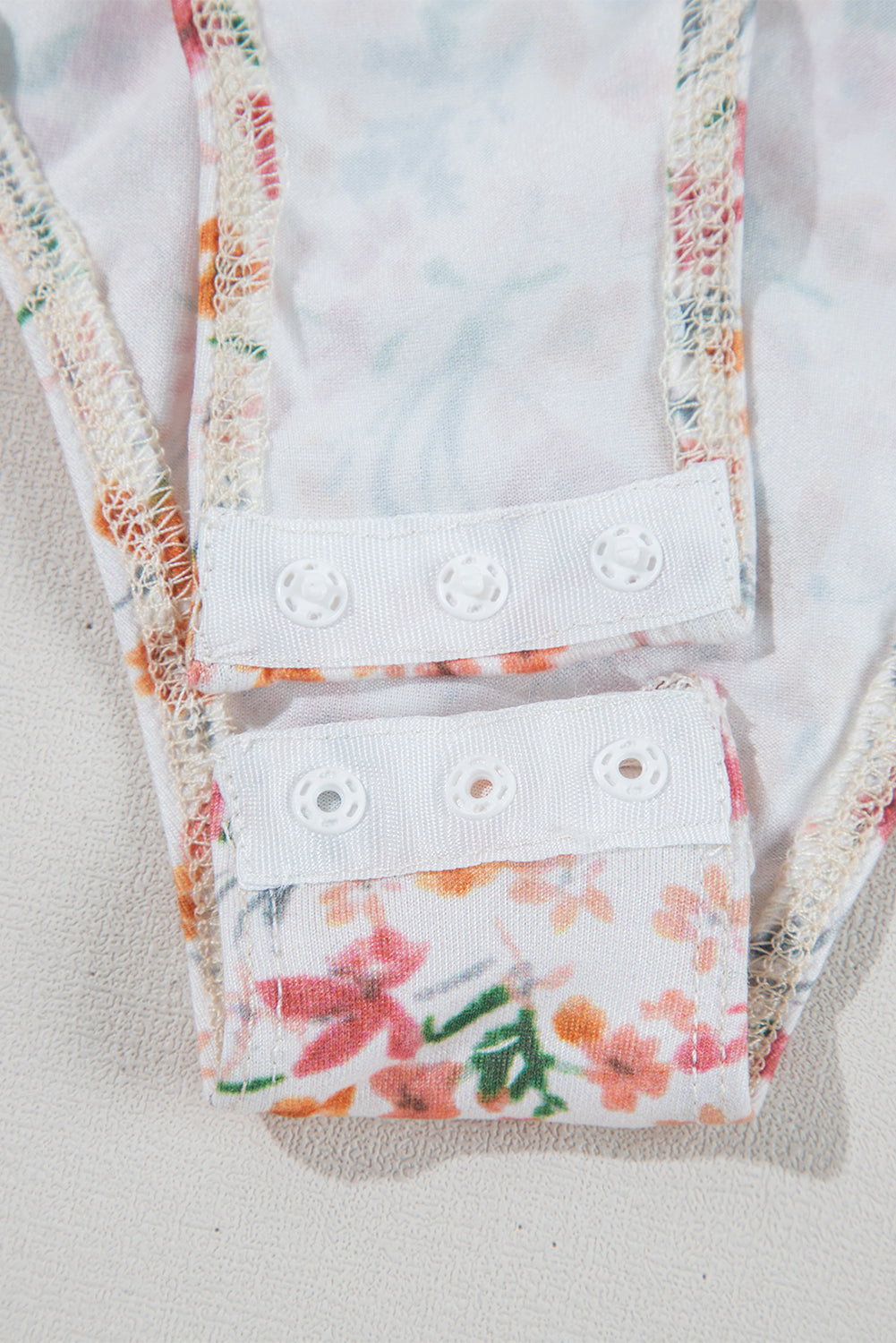 Боди с принт на цветя