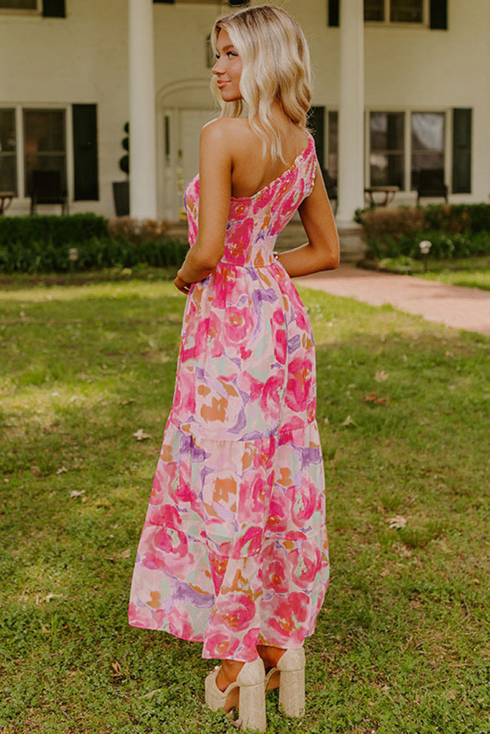 Long dress with floral print 