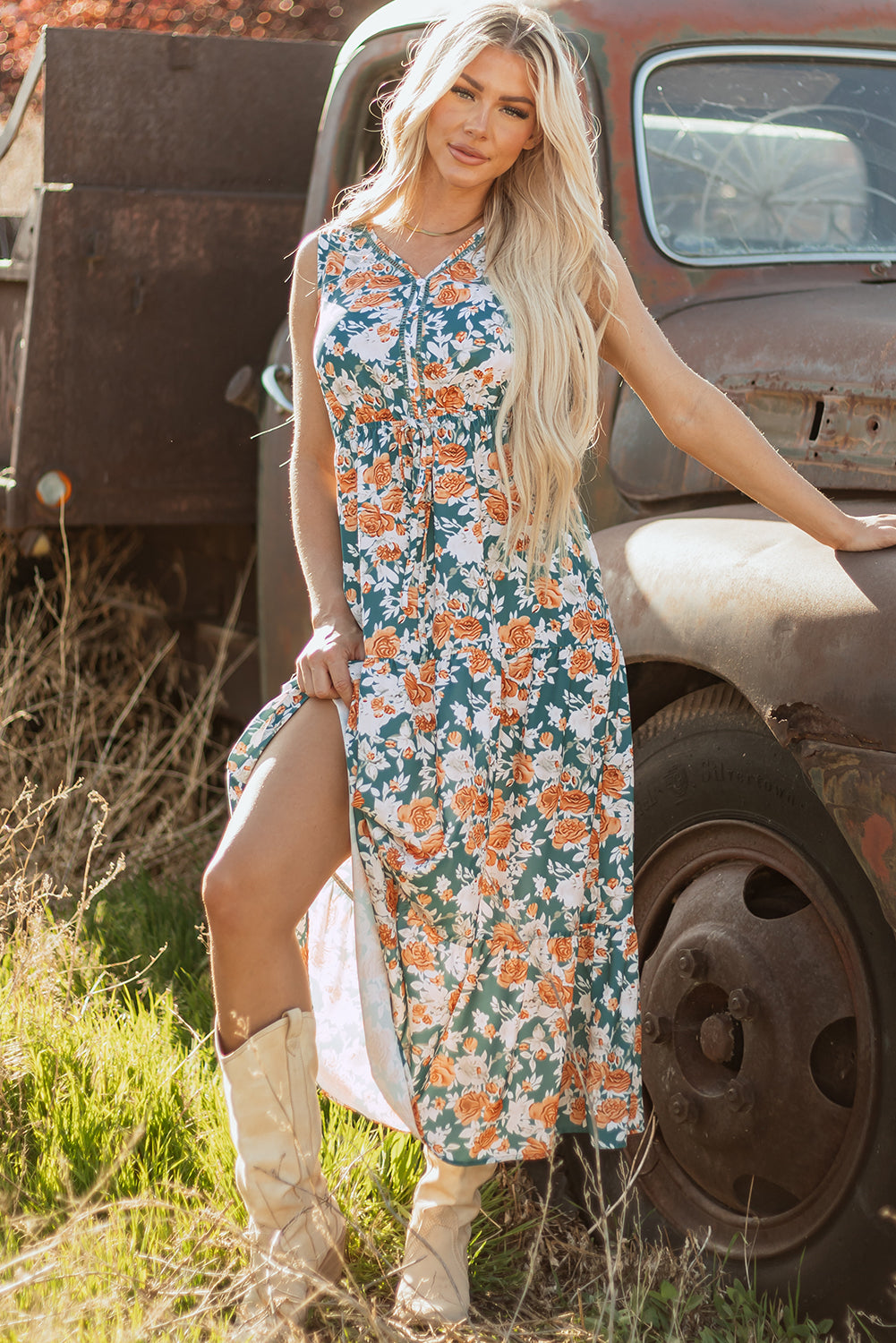 Long dress with floral print 