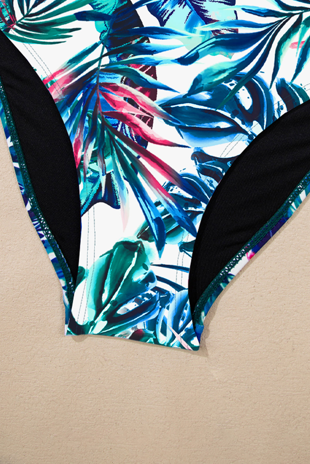 Бански комплект от две части