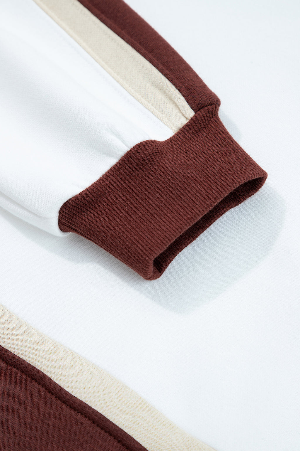 Суичър с качулка