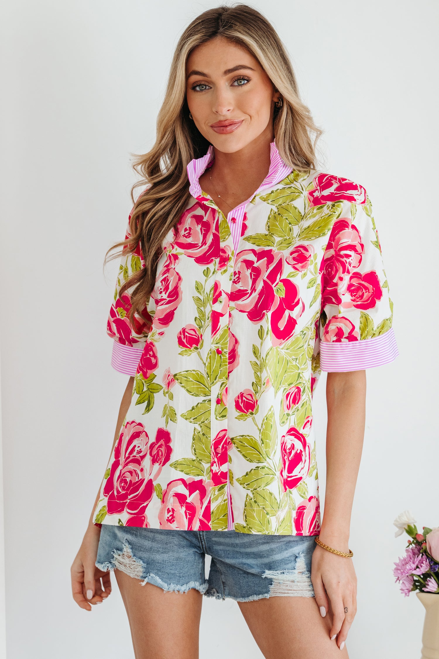 Short-sleeved cotton shirt 