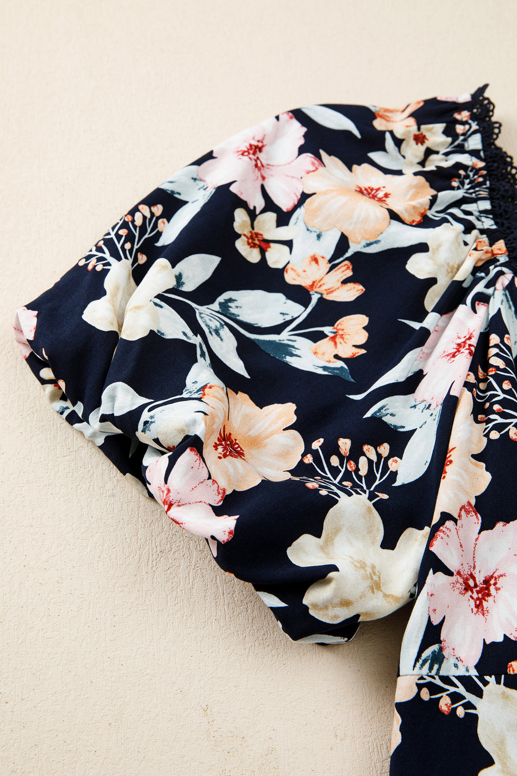 Long dress with floral print 