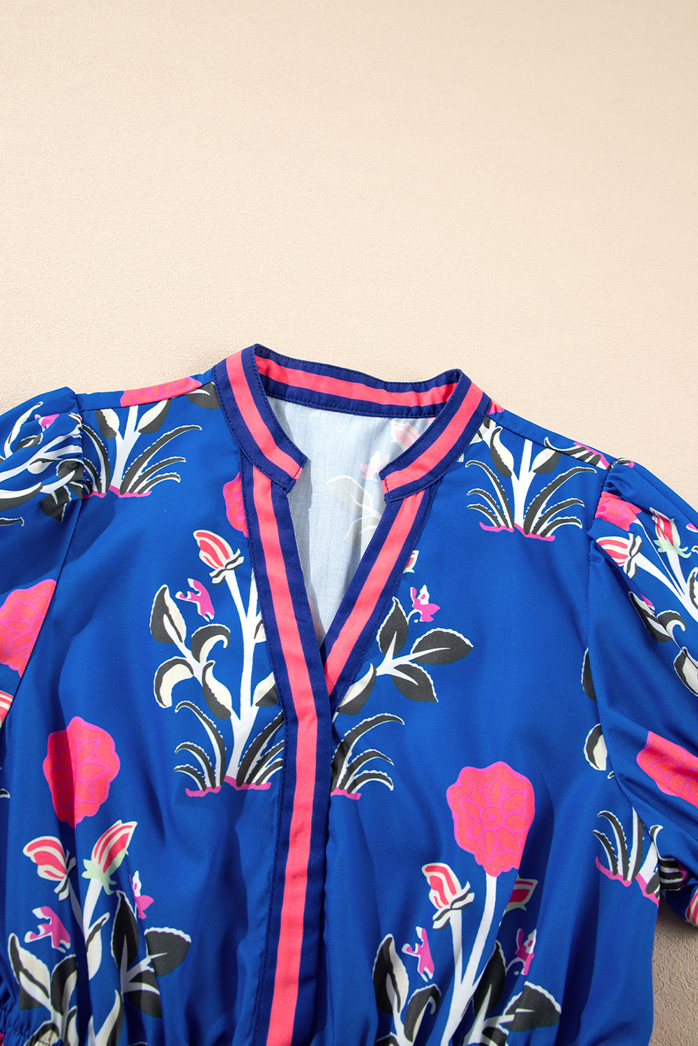 Long dress with floral print 