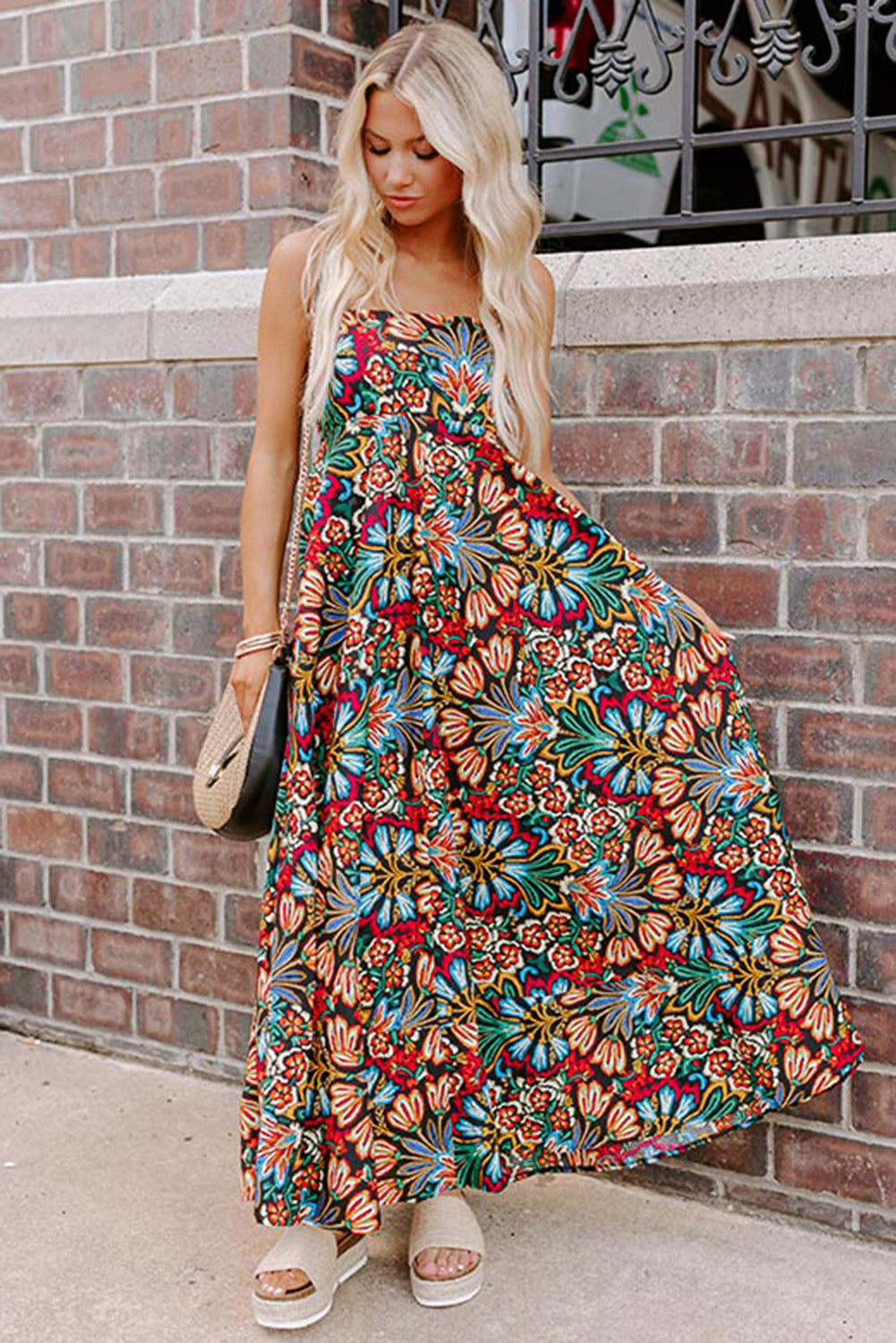 Long dress with floral print 