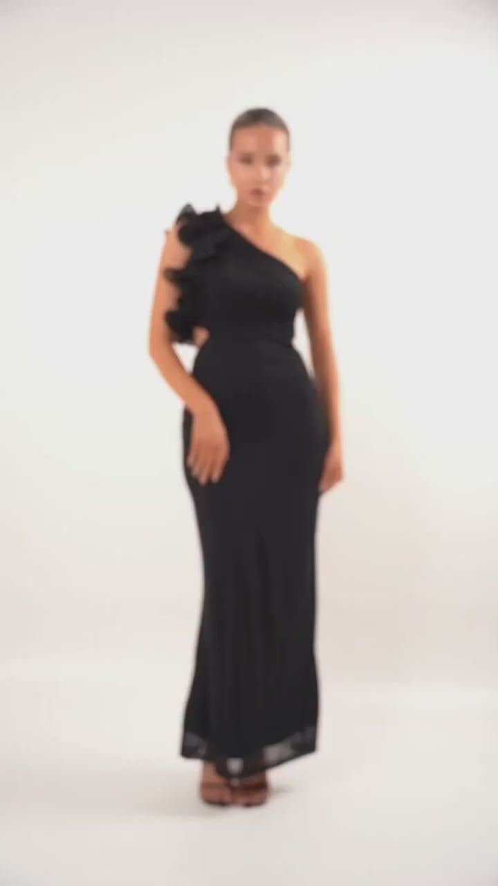 Официална рокля с голо рамо и изчистен силует